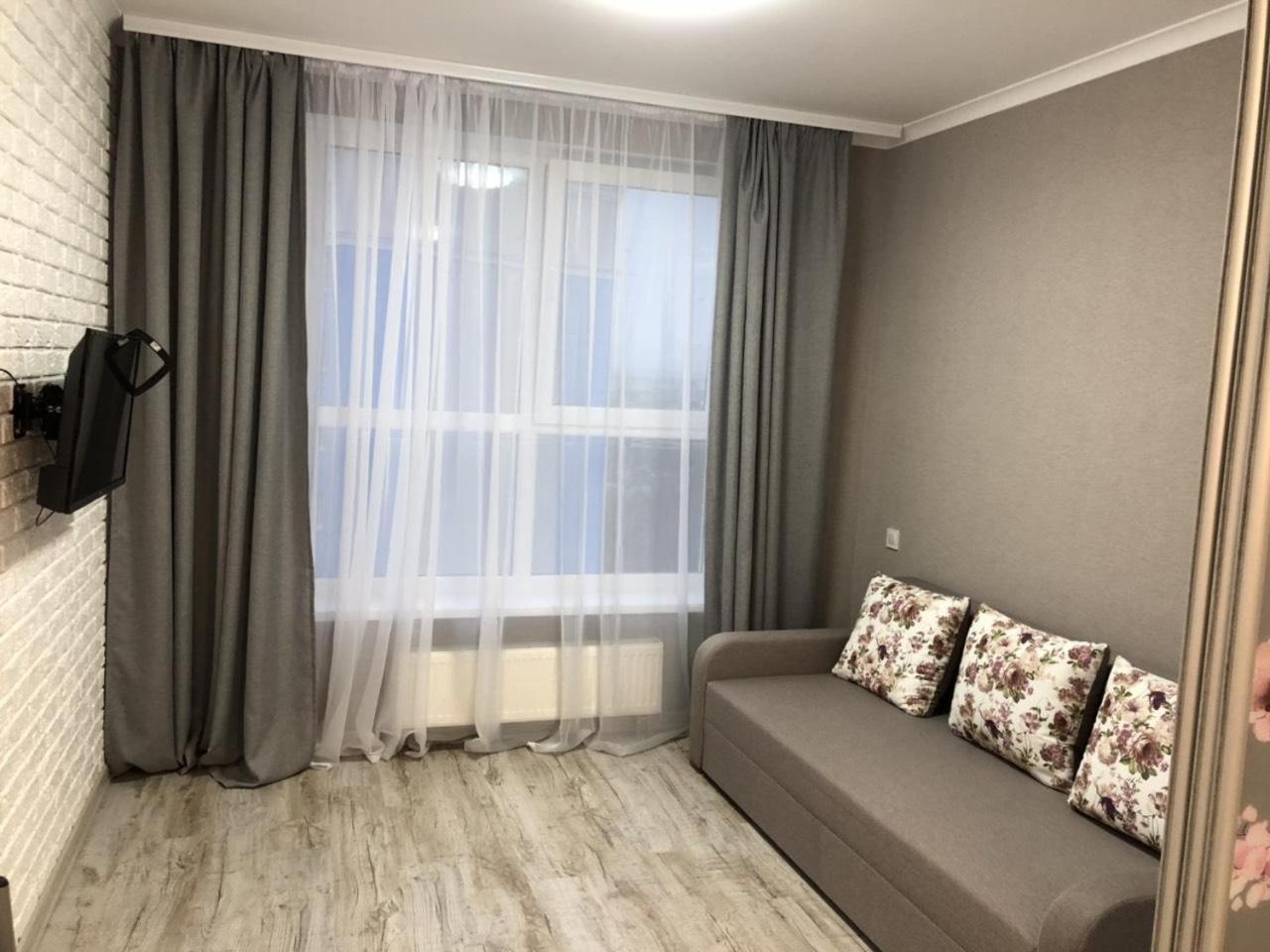 Квартира Парковые Озера Appartamento Kiev Esterno foto